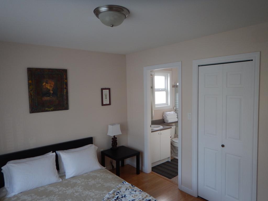 Clean And Quiet 2 Bdr 2 Bthr Private Entrance Entire Guests Suite Near Coquitlam Center Mall And Skytrain Oda fotoğraf