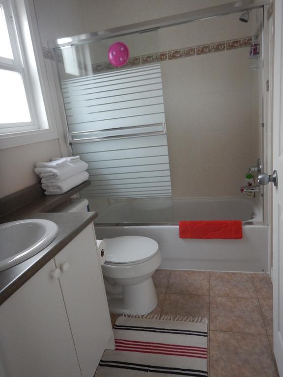 Clean And Quiet 2 Bdr 2 Bthr Private Entrance Entire Guests Suite Near Coquitlam Center Mall And Skytrain Dış mekan fotoğraf